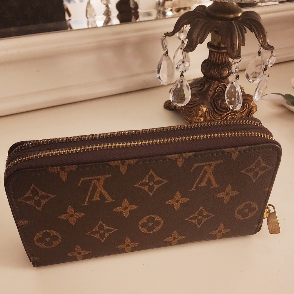 Brown Zip Wallet
